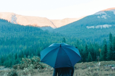Swiss Peak Aware™ Ultra-light manual 25” Alu umbrella