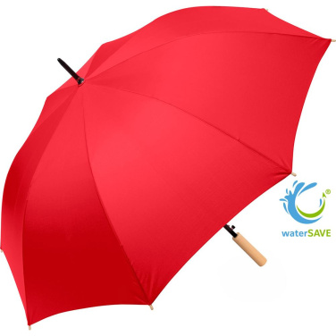 FARE ÖkoBrella automaatne golfivihmavari taaskasutatud PET-kattega ja puidust käepidemega logoga, punane (waterSAVE®) – tootefoto