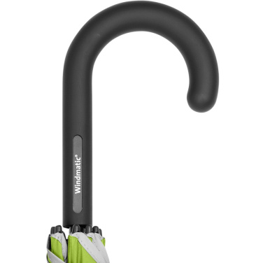 FARE® Windmatic® helkurpaelaga keskmine automaatne vihmavari logoga, laimiroheline (waterSAVE®) – detailvaade 6