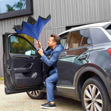 FARE® Contrary tagurpidi avanev vihmavari logoga, must / eurosinine – detailvaade 3