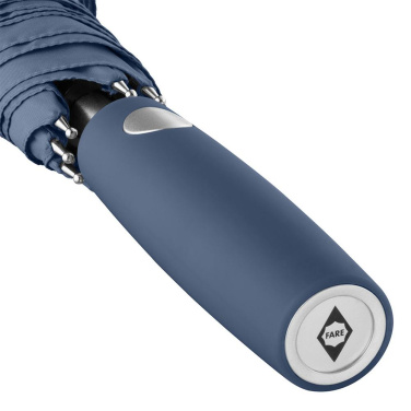 FARE® AC kerge alumiiniumist automaatne golfivihmavari, tumesinine logoga – detailvaade 4